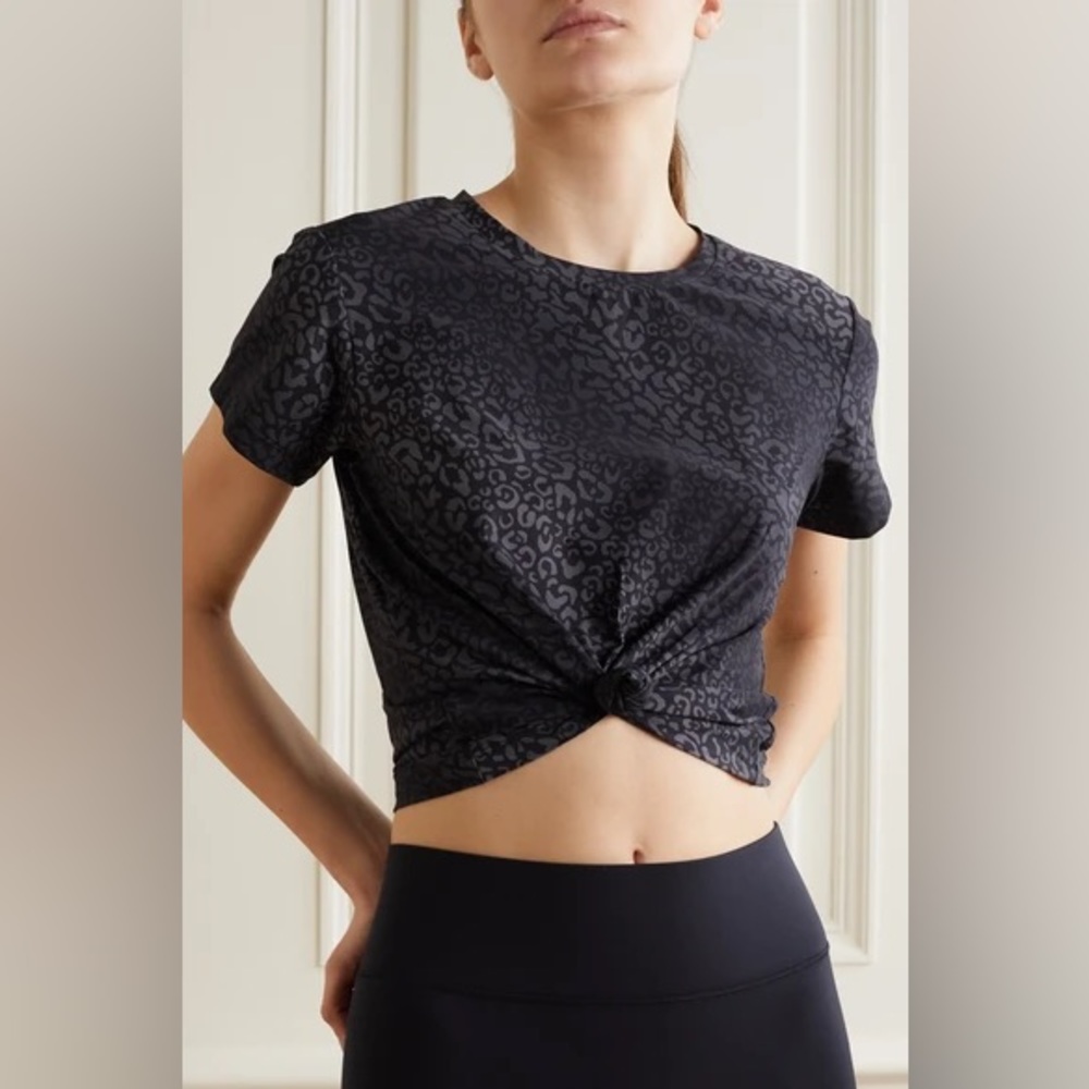 Bandier All Access Studio Stretch Crop Tee in Snow Leopard, size Small